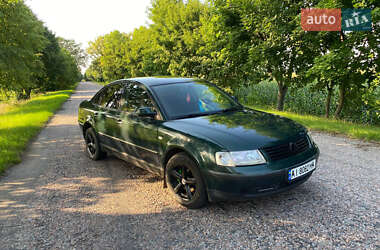 Седан Volkswagen Passat 1998 в Борисполі