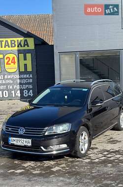 Универсал Volkswagen Passat 2011 в Звягеле