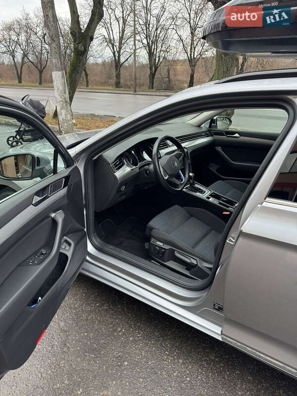 Универсал Volkswagen Passat 2022 в Киеве фото 8 Универсал Volkswagen Passat 2022 в Киеве