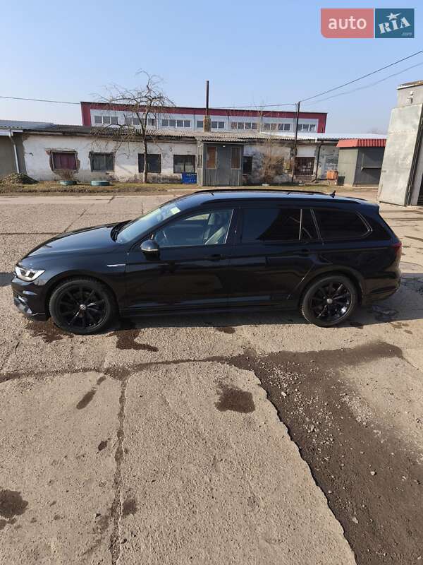Універсал Volkswagen Passat 2018 в Нововолинську