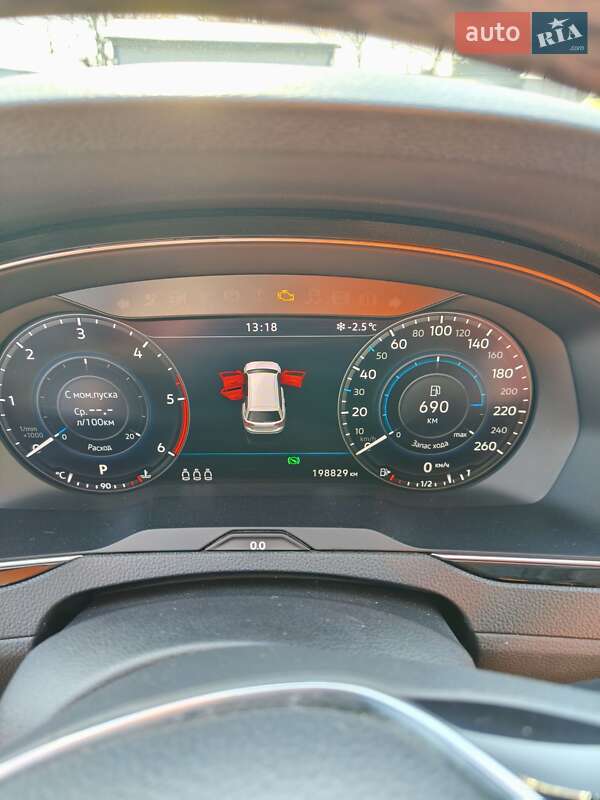 Універсал Volkswagen Passat 2018 в Нововолинську
