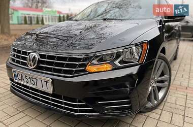 Седан Volkswagen Passat 2017 в Києві