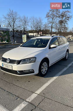 Універсал Volkswagen Passat 2013 в Броварах