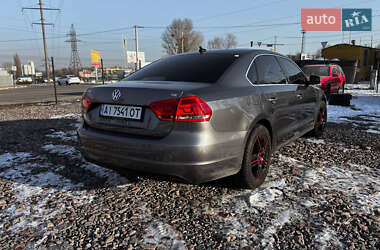 Седан Volkswagen Passat 2012 в Києві