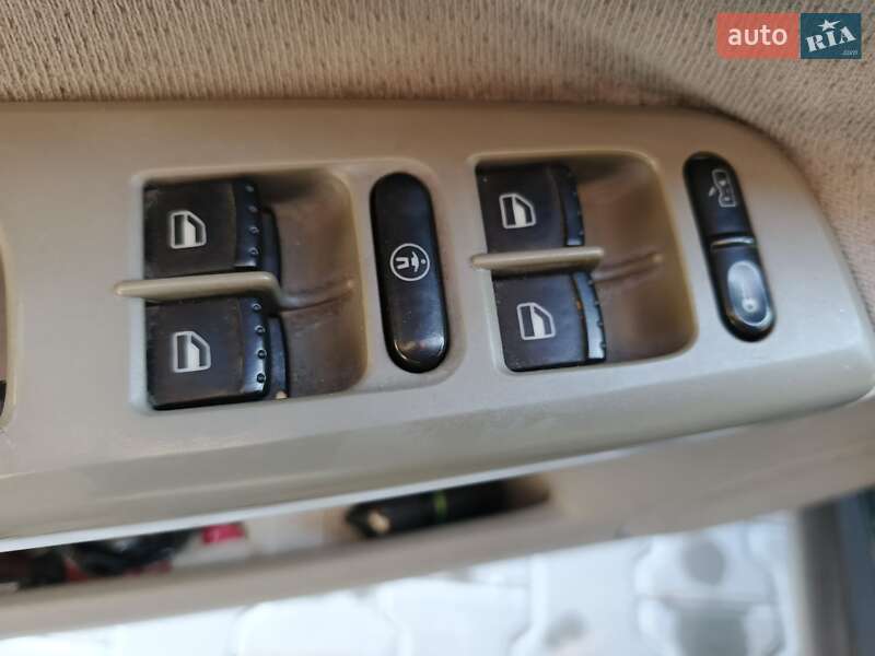 Седан Volkswagen Passat 1997 в Теребовлі