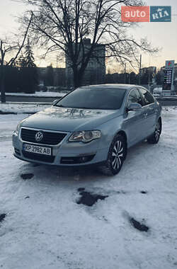 Седан Volkswagen Passat 2008 в Києві