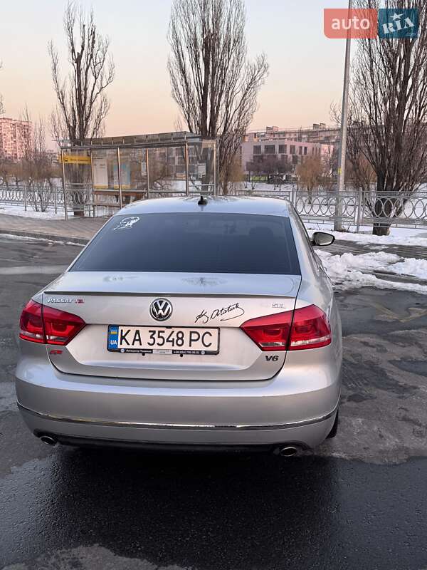 Седан Volkswagen Passat 2012 в Киеве