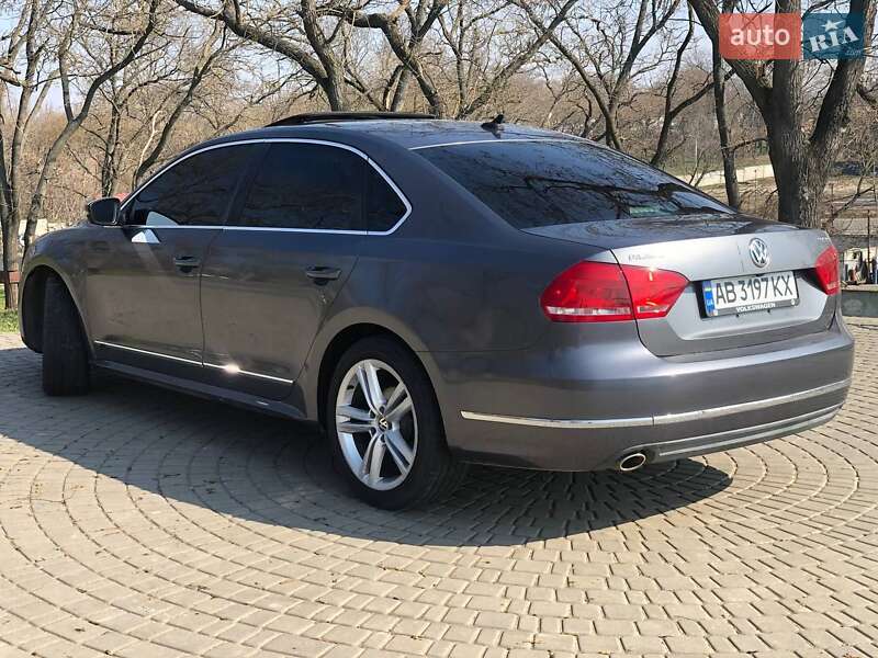 Седан Volkswagen Passat 2014 в Измаиле
