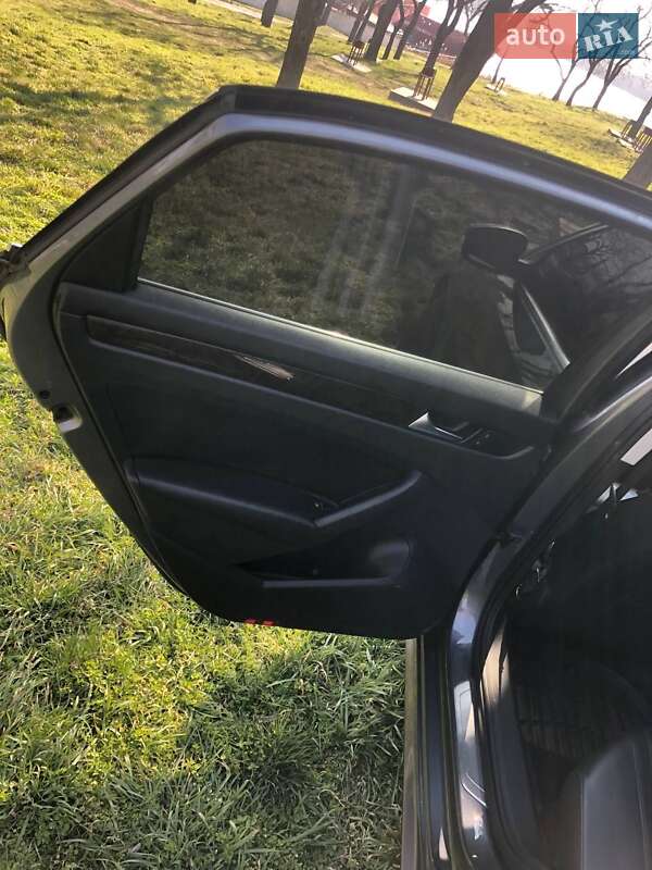 Седан Volkswagen Passat 2014 в Измаиле