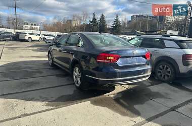 Седан Volkswagen Passat 2013 в Львові