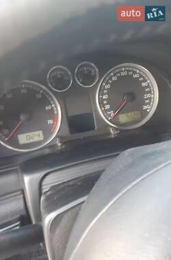 Универсал Volkswagen Passat 2001 в 