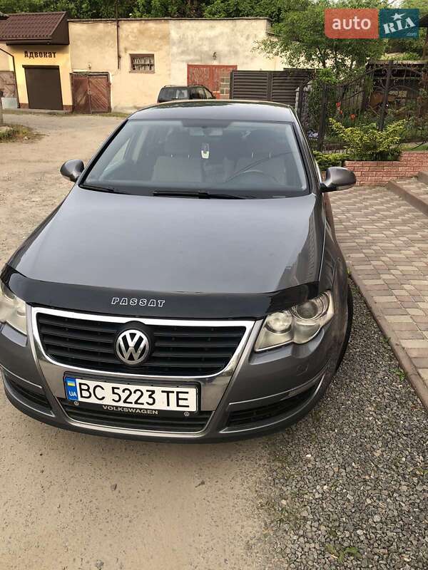 Седан Volkswagen Passat 2007 в Рогатині