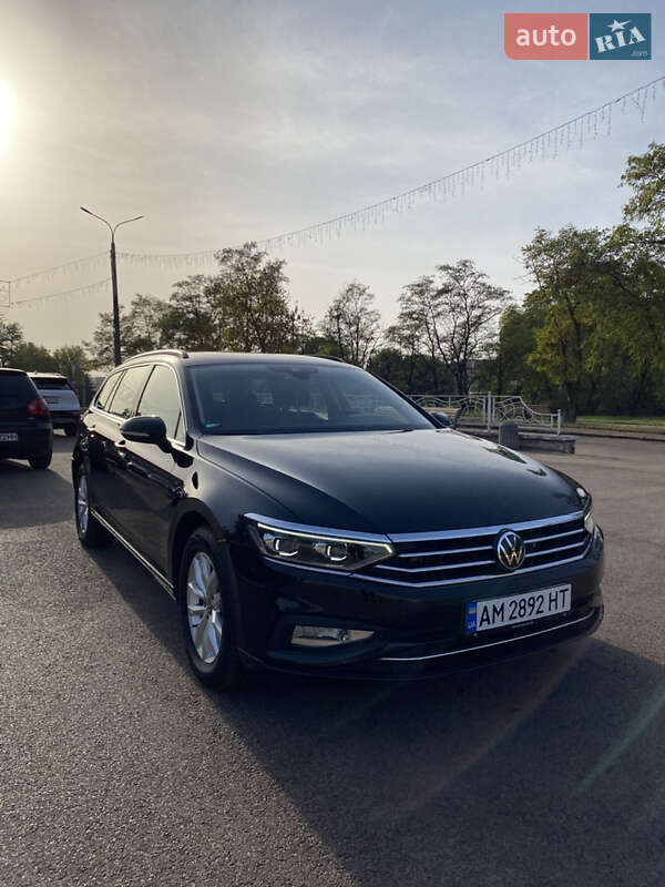 Універсал Volkswagen Passat 2021 в Коростені