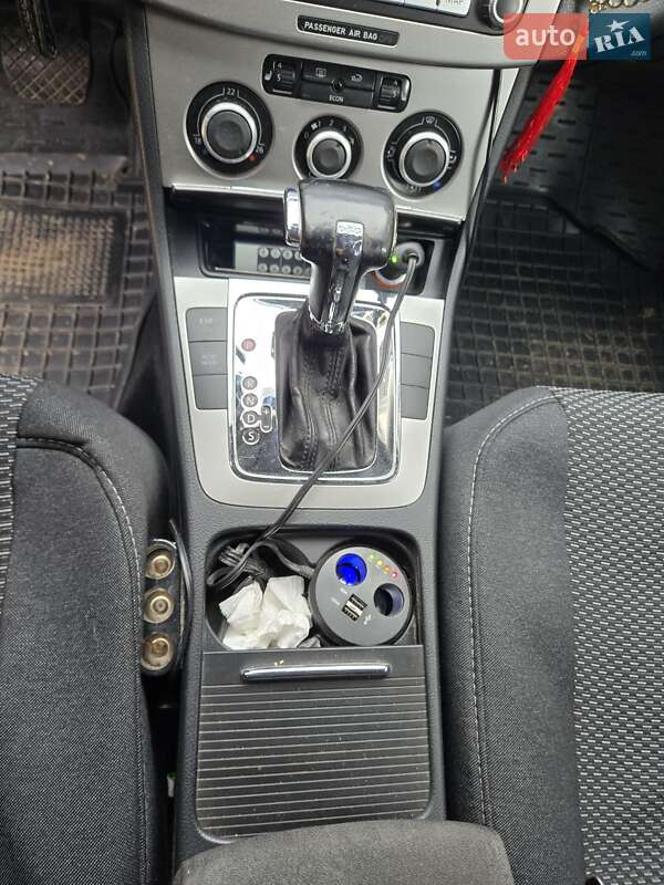 Універсал Volkswagen Passat 2006 в Івано-Франківську