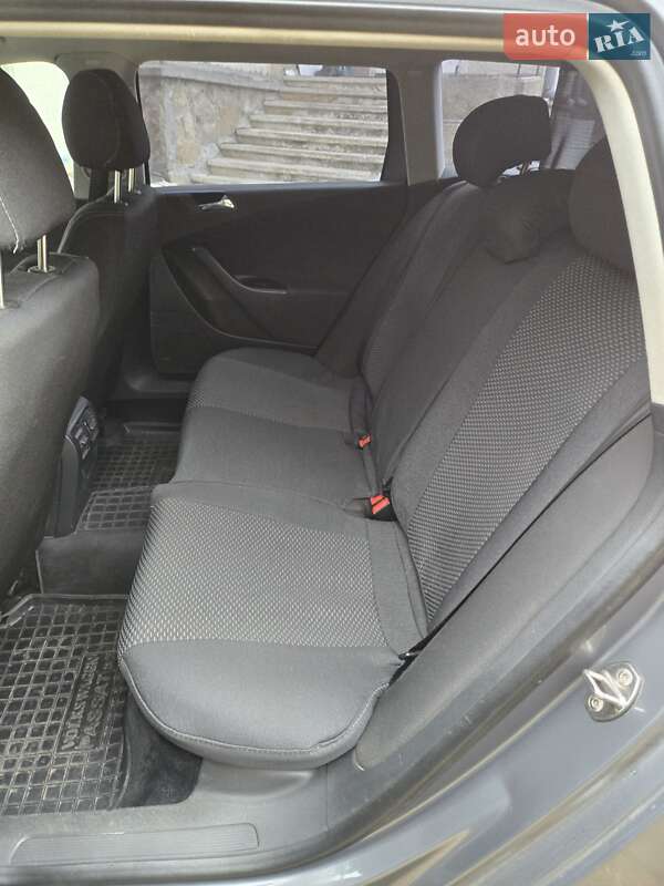 Універсал Volkswagen Passat 2006 в Івано-Франківську