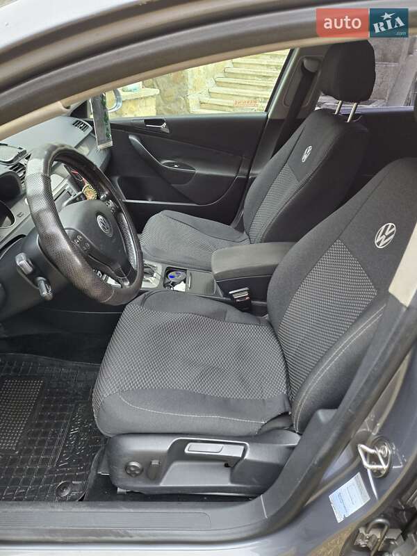 Універсал Volkswagen Passat 2006 в Івано-Франківську