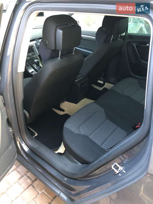 Універсал Volkswagen Passat 2011 в Бучачі
