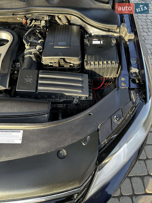 Универсал Volkswagen Passat 2011 в Львове