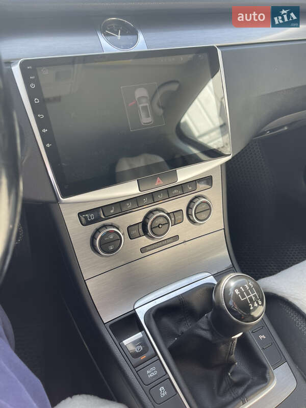 Универсал Volkswagen Passat 2013 в Тернополе