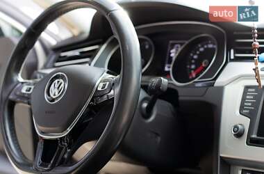 Універсал Volkswagen Passat 2015 в 