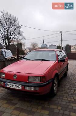 Універсал Volkswagen Passat 1992 в Львові