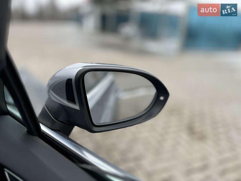 Универсал Volkswagen Passat 2018 в Кропивницком