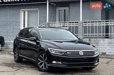 Универсал Volkswagen Passat 2015 в Харькове