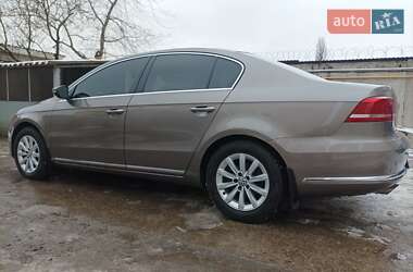 Седан Volkswagen Passat 2011 в 