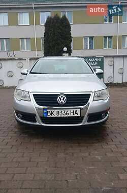 Универсал Volkswagen Passat 2006 в Ровно