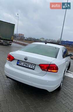 Седан Volkswagen Passat 2012 в 