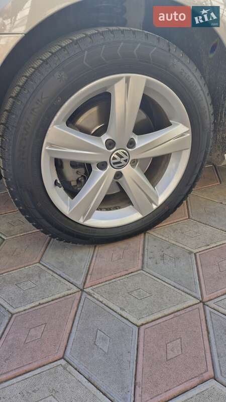 Седан Volkswagen Passat 2013 в Подольске