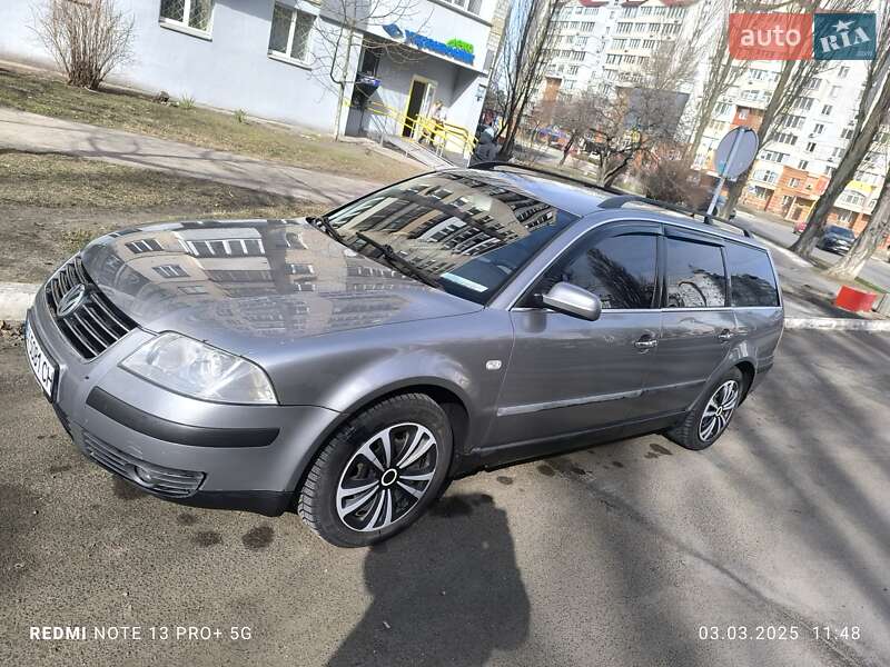 Универсал Volkswagen Passat 2003 в Вышгороде