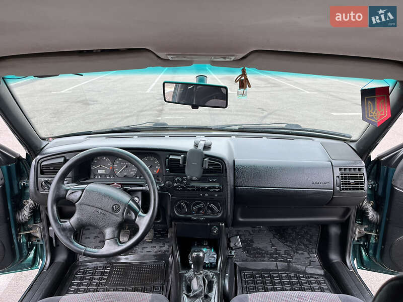 Универсал Volkswagen Passat 1995 в Ровно