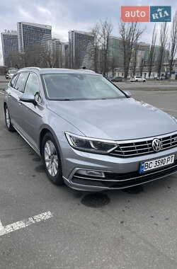 Універсал Volkswagen Passat 2018 в Києві