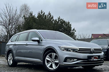 Универсал Volkswagen Passat 2021 в Луцке