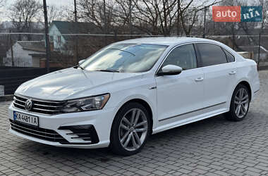 Седан Volkswagen Passat 2017 в 