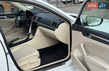 Седан Volkswagen Passat 2017 в 