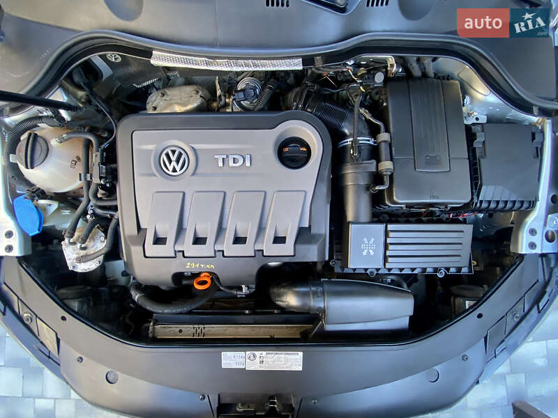 Седан Volkswagen Passat 2012 в Ужгороде