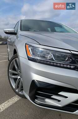 Седан Volkswagen Passat 2018 в 