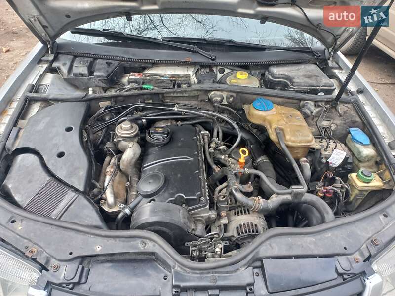 Универсал Volkswagen Passat 2000 в 
