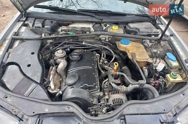 Универсал Volkswagen Passat 2000 в 