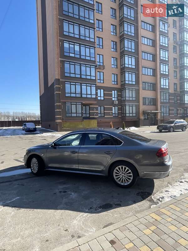 Седан Volkswagen Passat 2016 в Чернигове