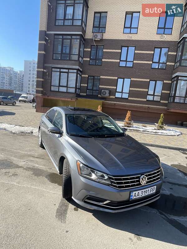 Седан Volkswagen Passat 2016 в Чернигове