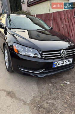 Седан Volkswagen Passat 2013 в Києві