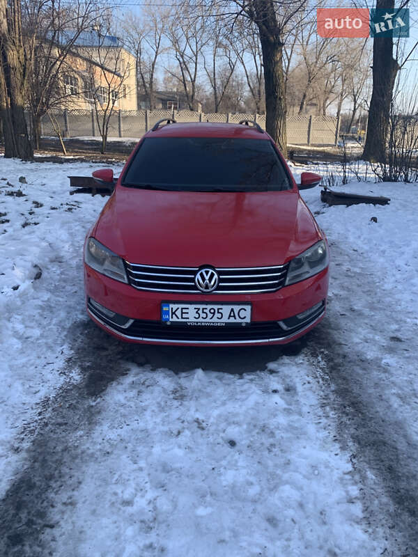 Універсал Volkswagen Passat 2011 в Кам'янському