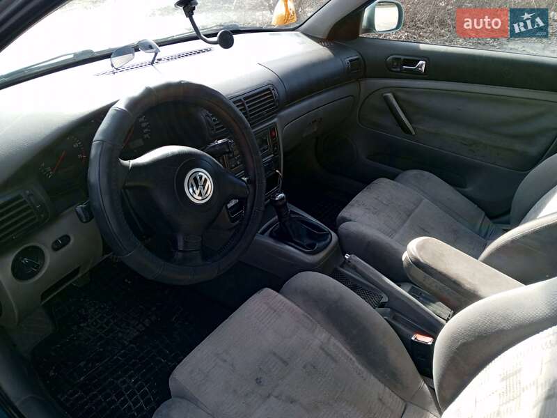 Седан Volkswagen Passat 1998 в Кам'янець-Подільському фото 3 Седан Volkswagen Passat 1998 в Кам'янець-Подільському