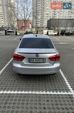 Седан Volkswagen Passat 2012 в 