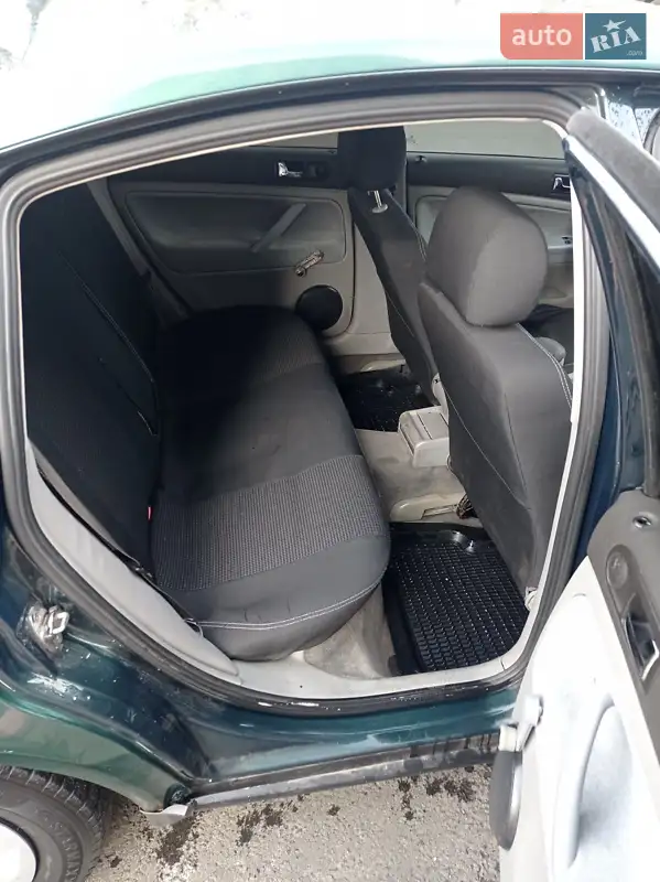 Volkswagen Passat 1997 VIN WVWZZZ3BZWP239026 фото оголошення 9 з 47