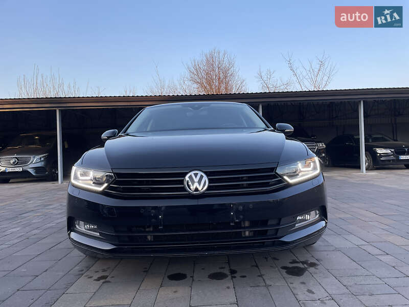 Седан Volkswagen Passat 2017 в Мукачево