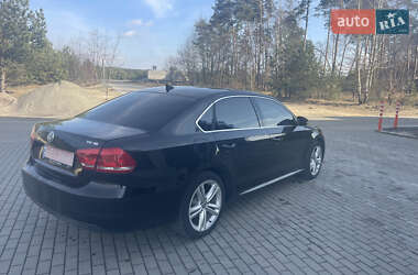 Седан Volkswagen Passat 2014 в Костополе